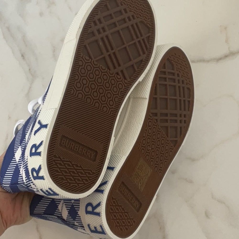 Burberry Blue and White Checkered High-Tops - Picture 8 of 8